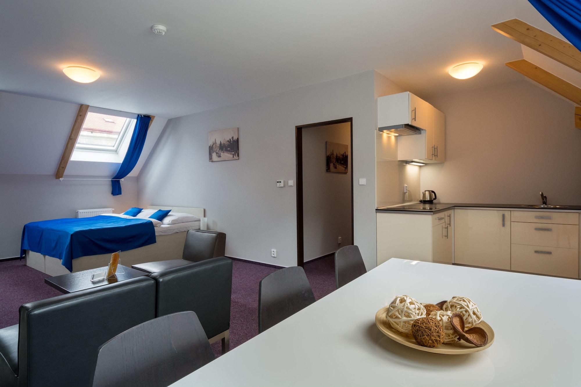 Adeba Hotel Praha Bagian luar foto