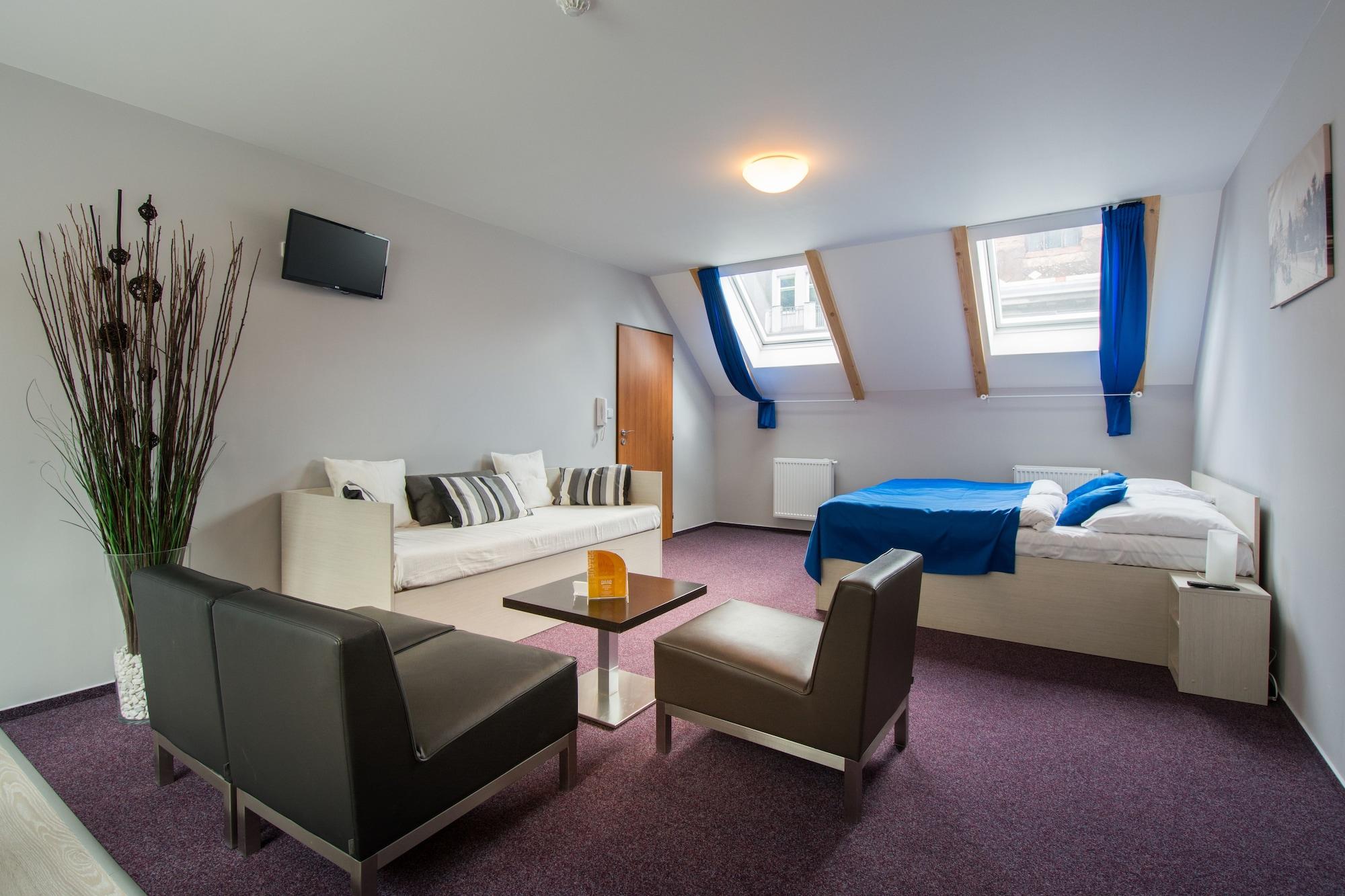 Adeba Hotel Praha Bagian luar foto