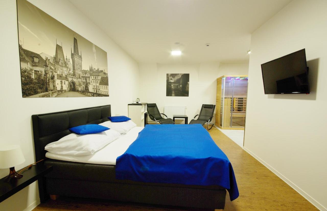 Adeba Hotel Praha Bagian luar foto
